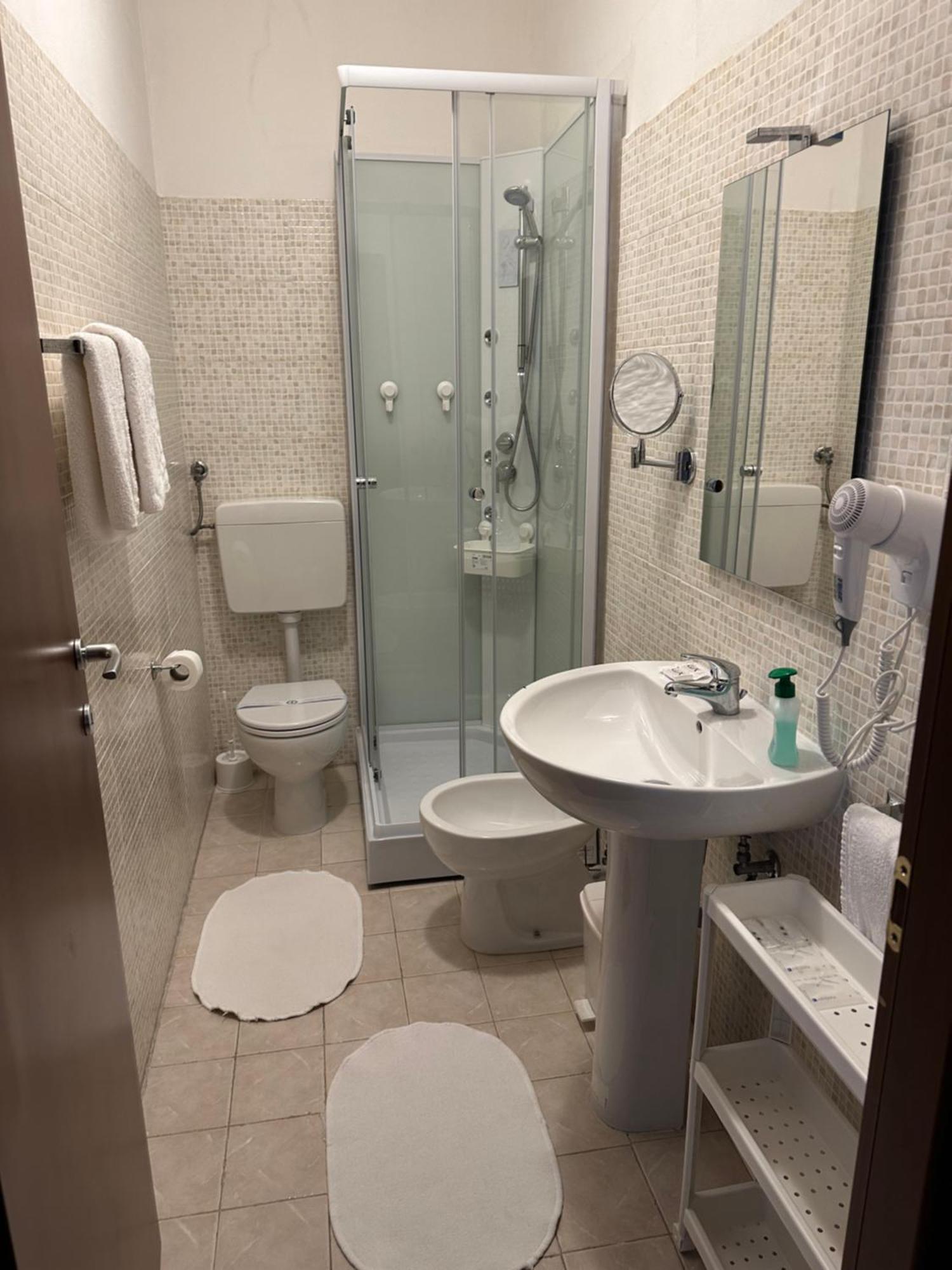Albergo Al Lago Anfo Kültér fotó