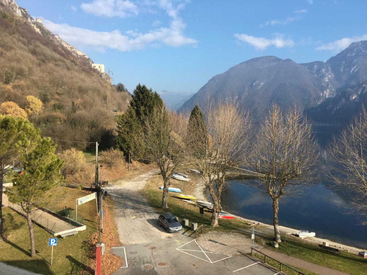 Albergo Al Lago Anfo Kültér fotó