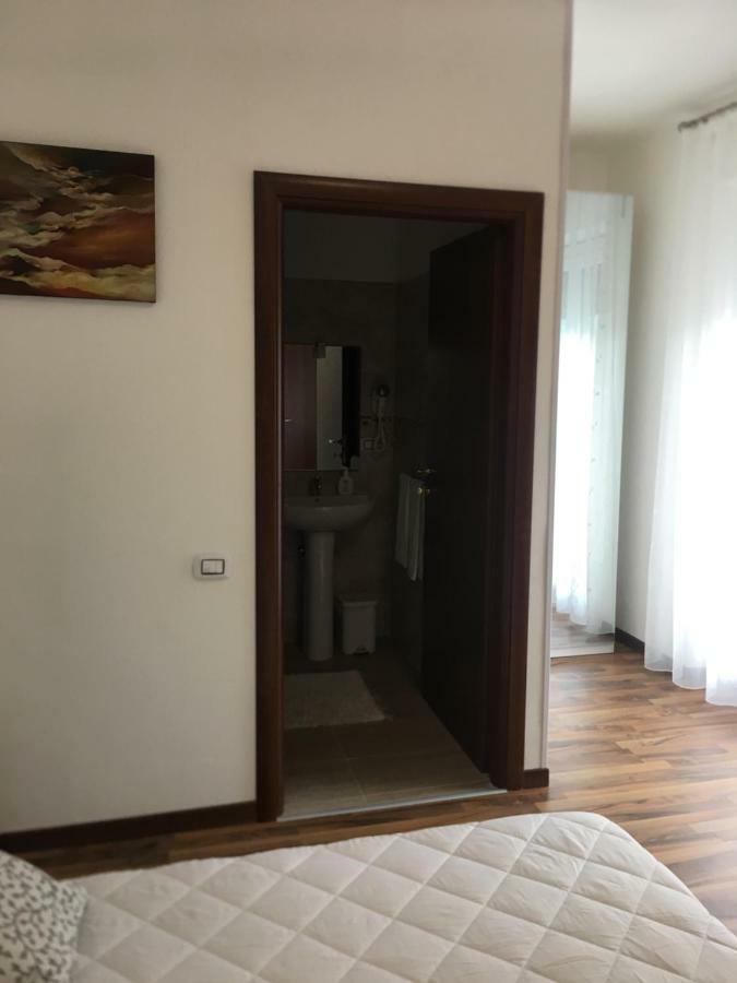 Albergo Al Lago Anfo Kültér fotó